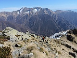 Sullo sfondo al centro Monte Zeda , Pizzo Marona e Cima Cugnacorta......